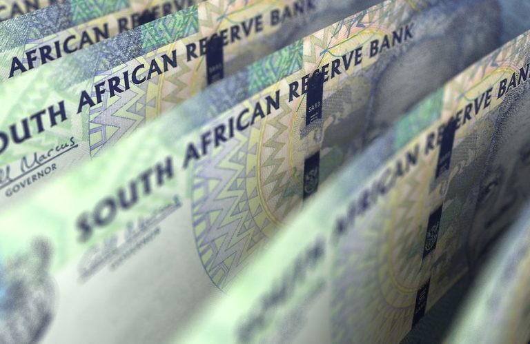 USD/ZAR rare pattern points to a South African rand comeback