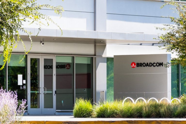 Broadcom stock price forecast: is AVGO a buy ahead of earnings?