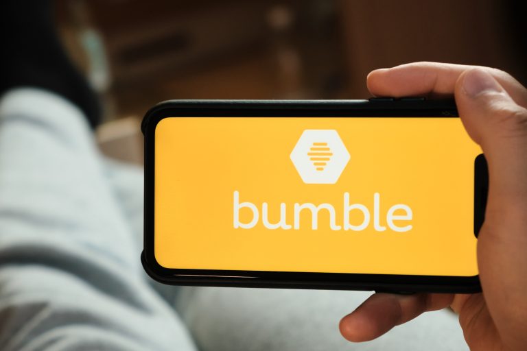 Bumble stock price jumps on layoffs news, but can the rally continue?