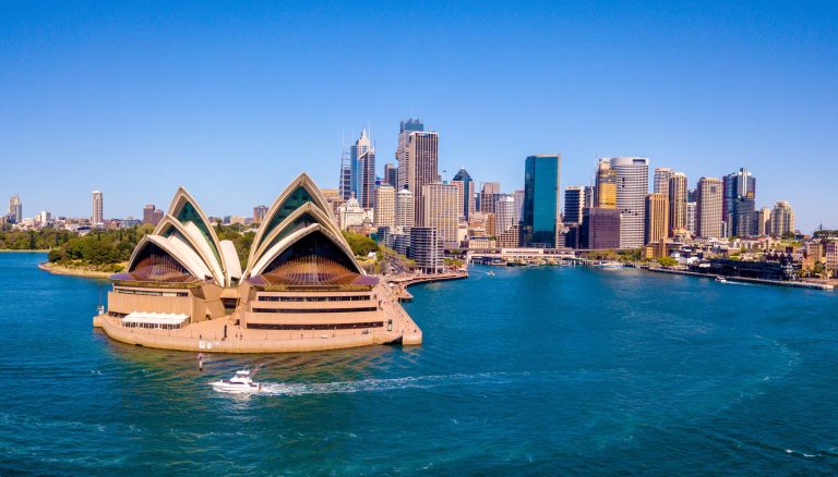 ASX 200 Index loses key support ahead of RBA interest rate hike