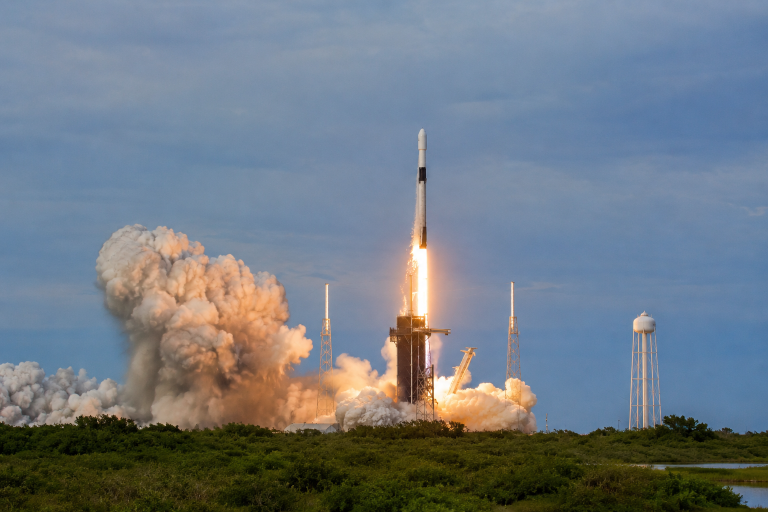 Rocket Lab stock has gone parabolic: why the SpaceX IPO may trigger a crash