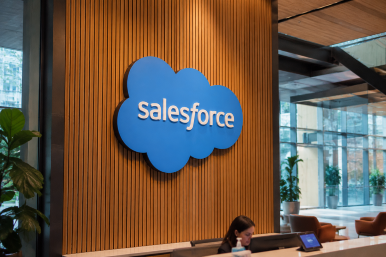 Salesforce stock hits a crucial resistance ahead of earnings: what next?